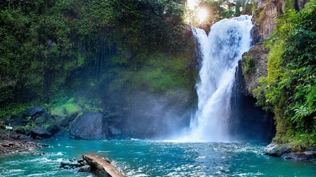 Tegenungan Waterfall