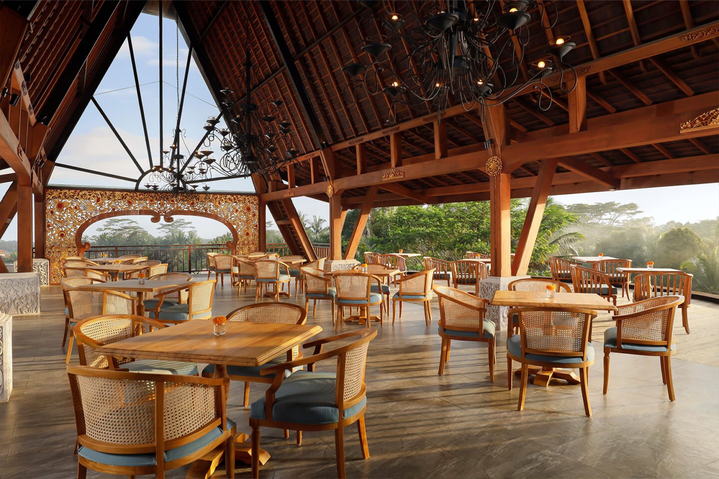 Restaurant with natural view