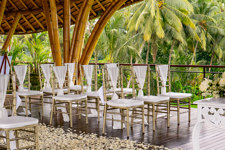 intimate wedding in ubud
