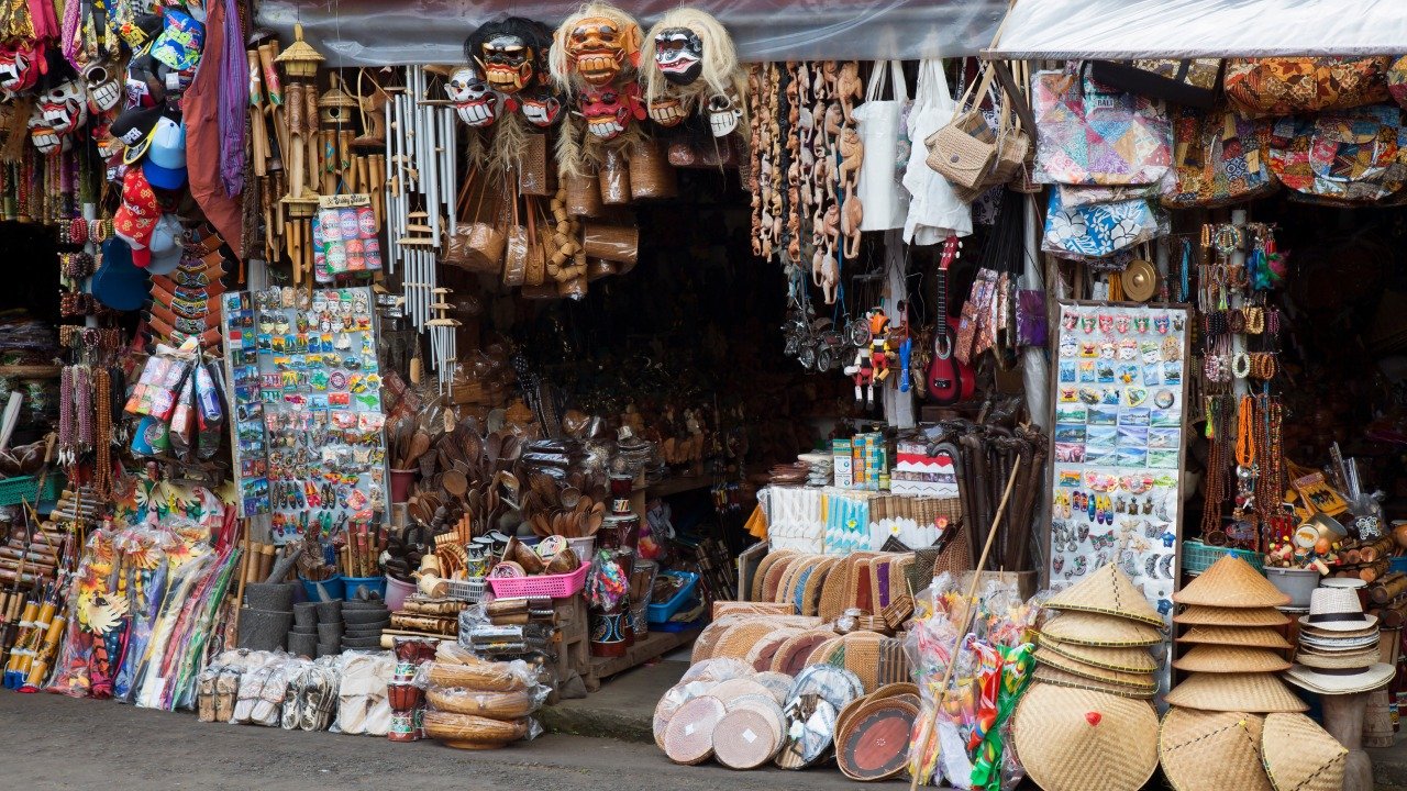 Ubud art shops