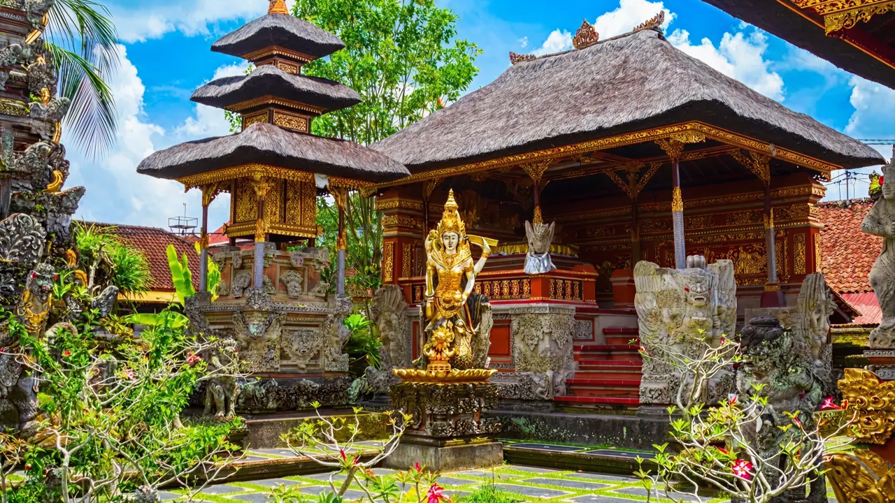 Pura Taman Saraswati