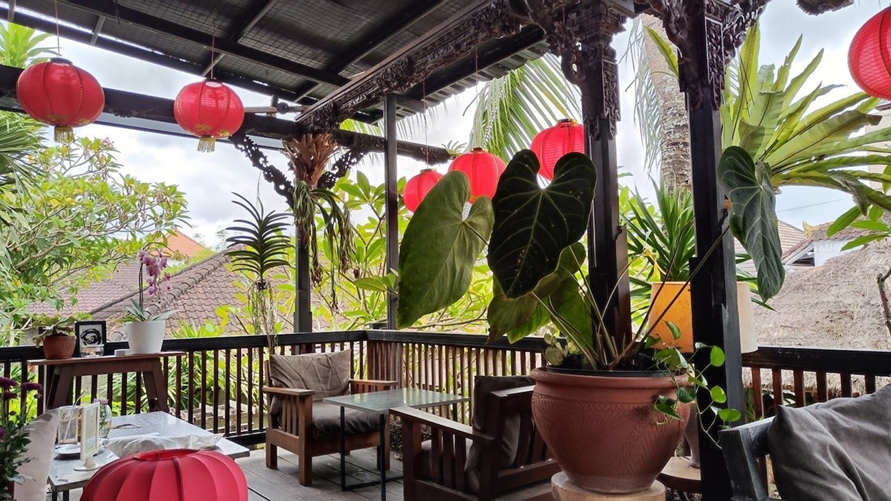 The Hidden Space Ubud Cafe