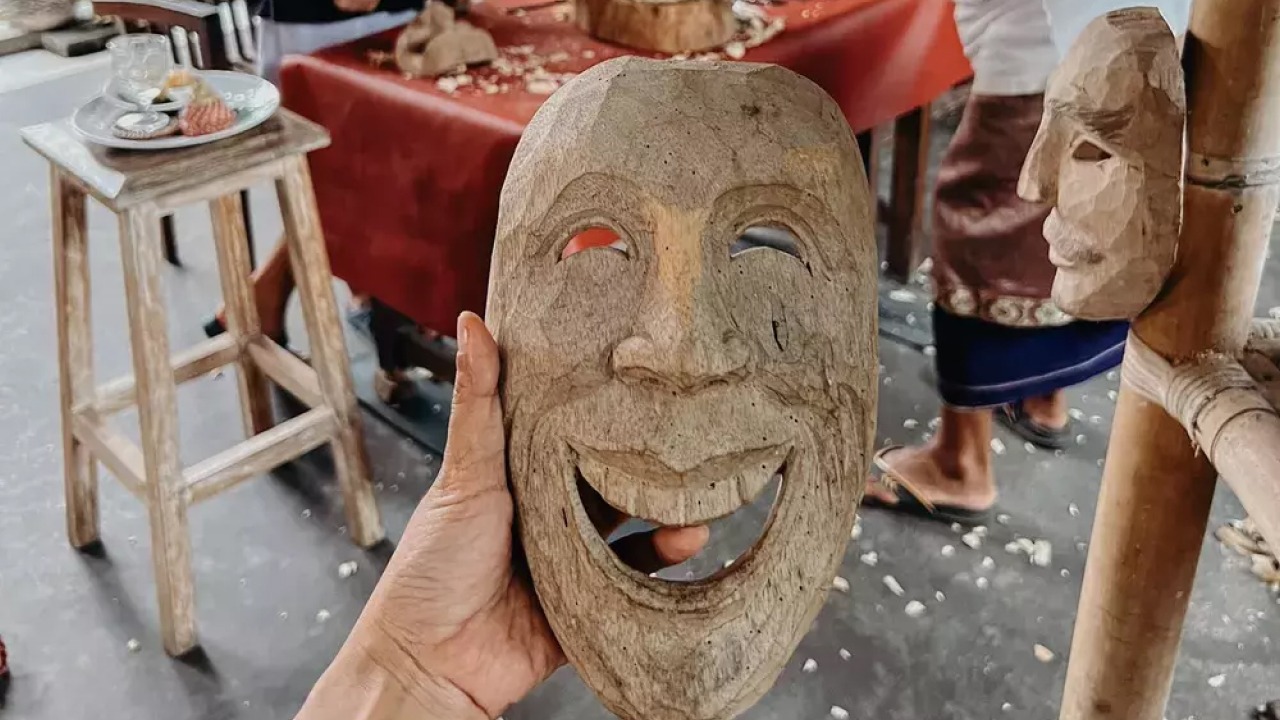 Wood Carving or Mask Painting